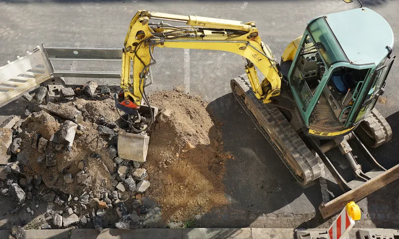 What is the Difference Between a Mini Digger and a Micro Digger?